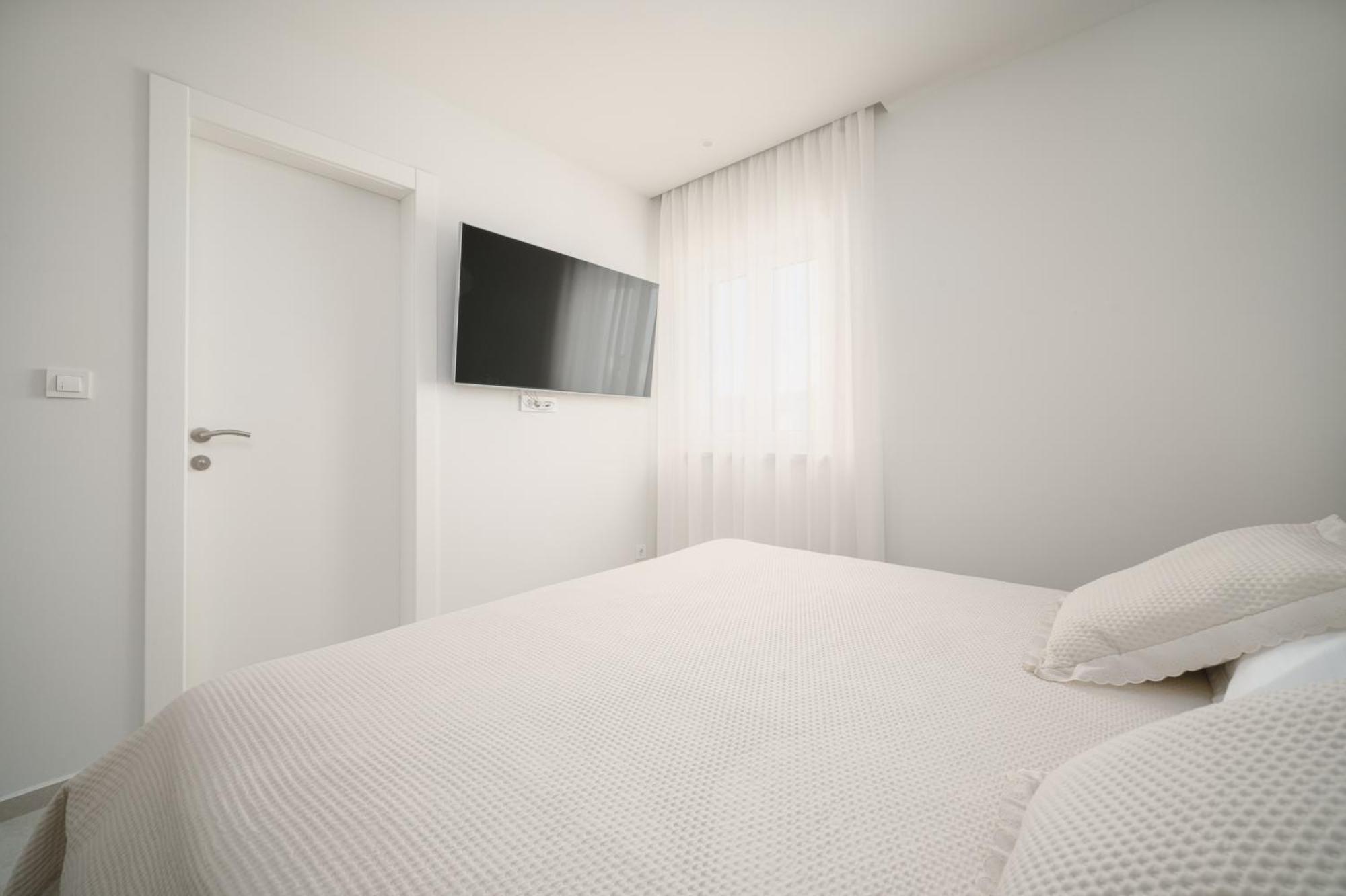 Villa Bianca Vodice Esterno foto